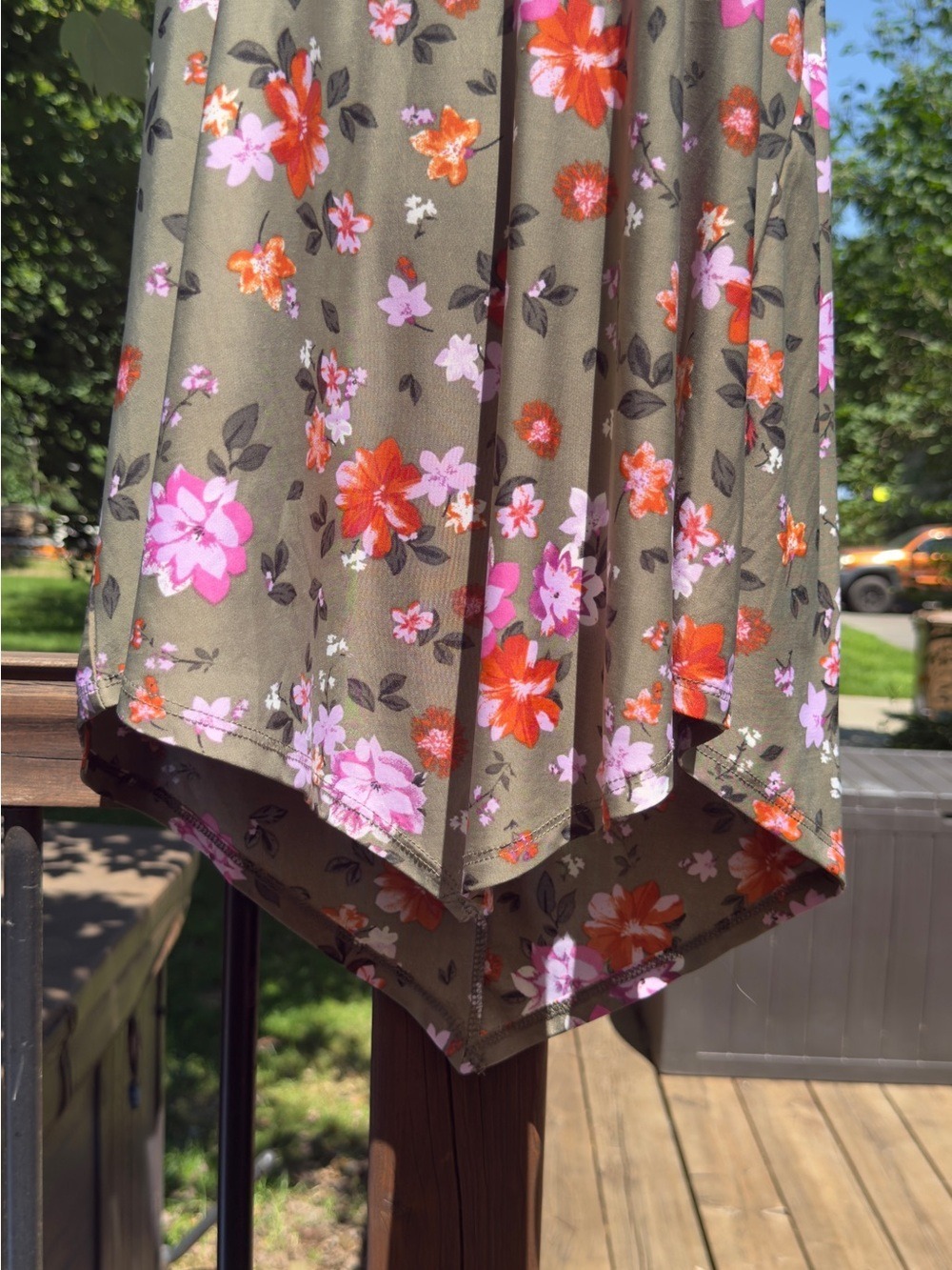 •Lily Morgan Olive Floral Double Strap Tank Top Stretch | Small - Picture 8 of 11